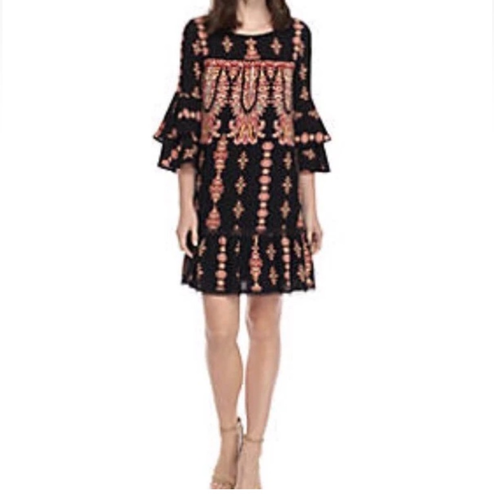 Lux II (Luxology) Bell Sleeve Dress Size 4